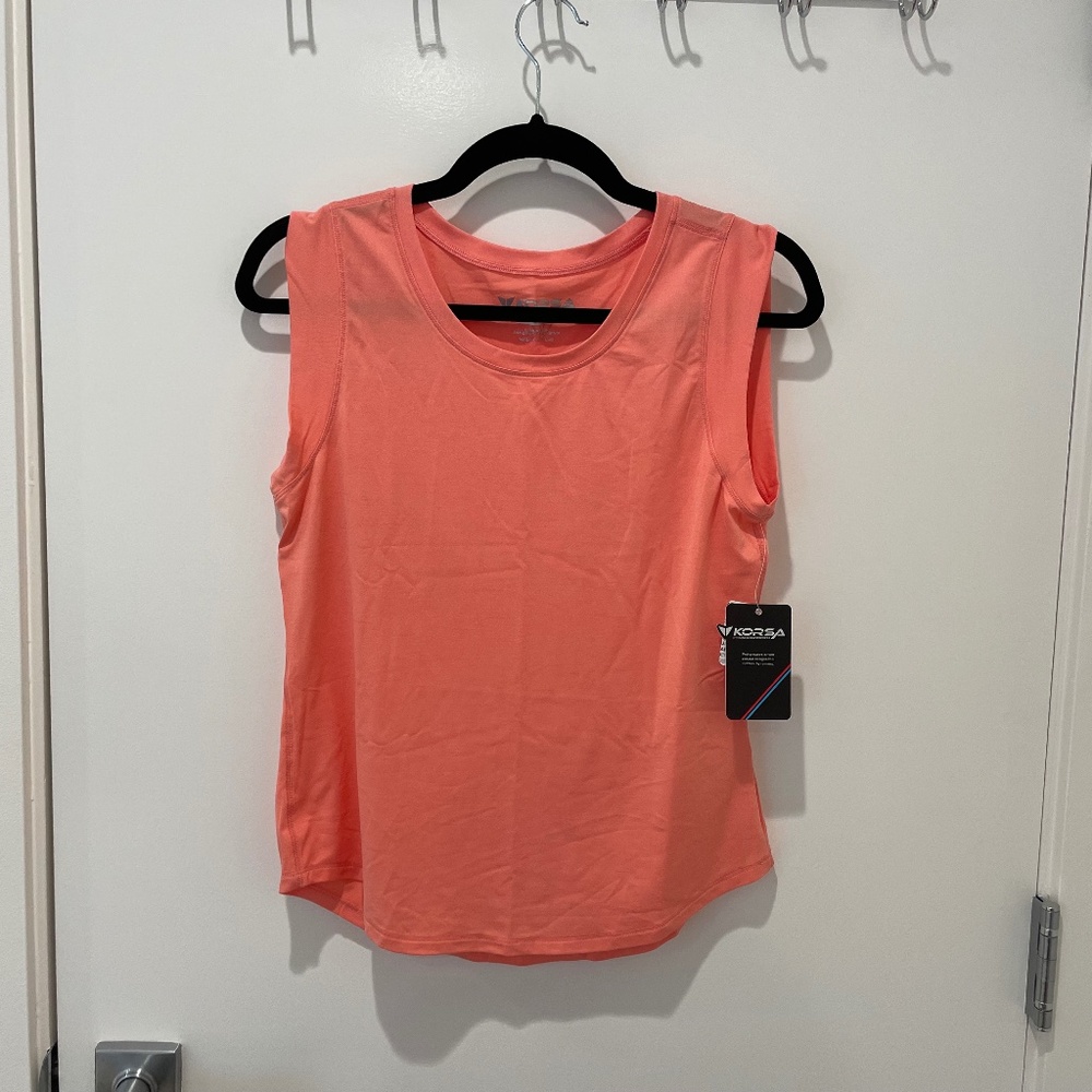 NWT - Runner's Korsa UltraLuxe Sleeveless 2.0 - S - Coral Blast